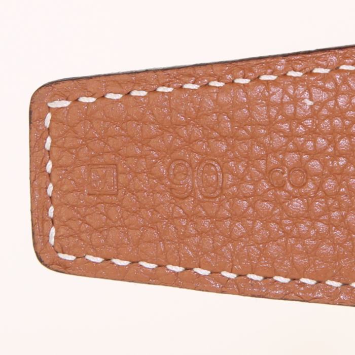 Cinturón Hermès Ceinture H en cuero togo color oro - Detail D2