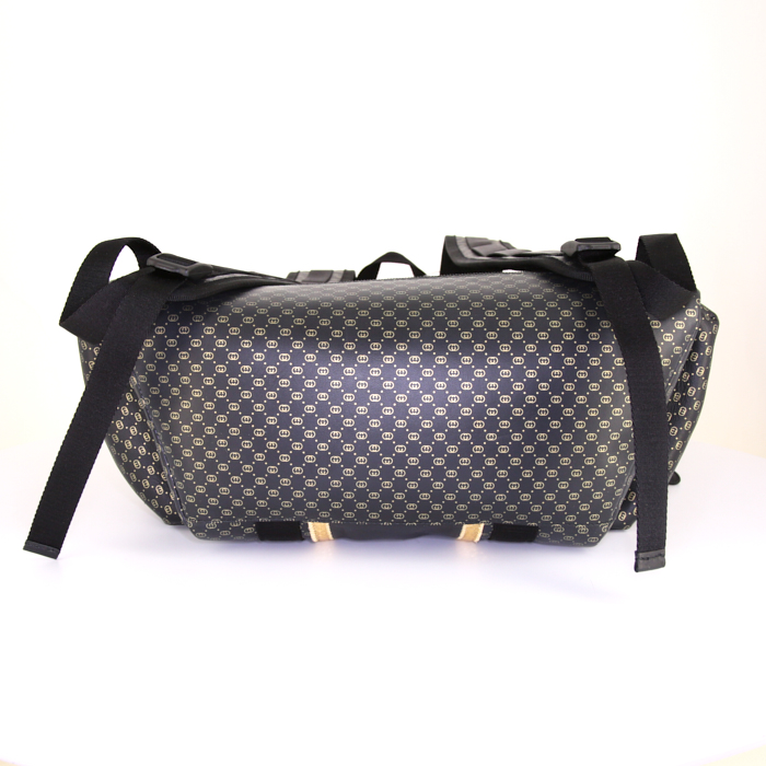 Sac à dos Gucci grand en cuir monogram noir et doré et toile noire - Detail D3