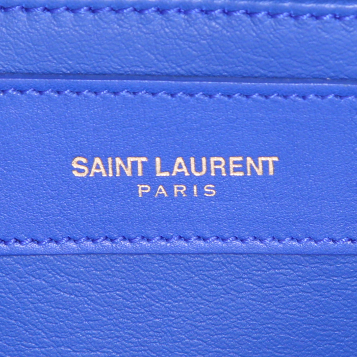 Yves Saint Laurent Chyc handbag in blue leather - Detail D4
