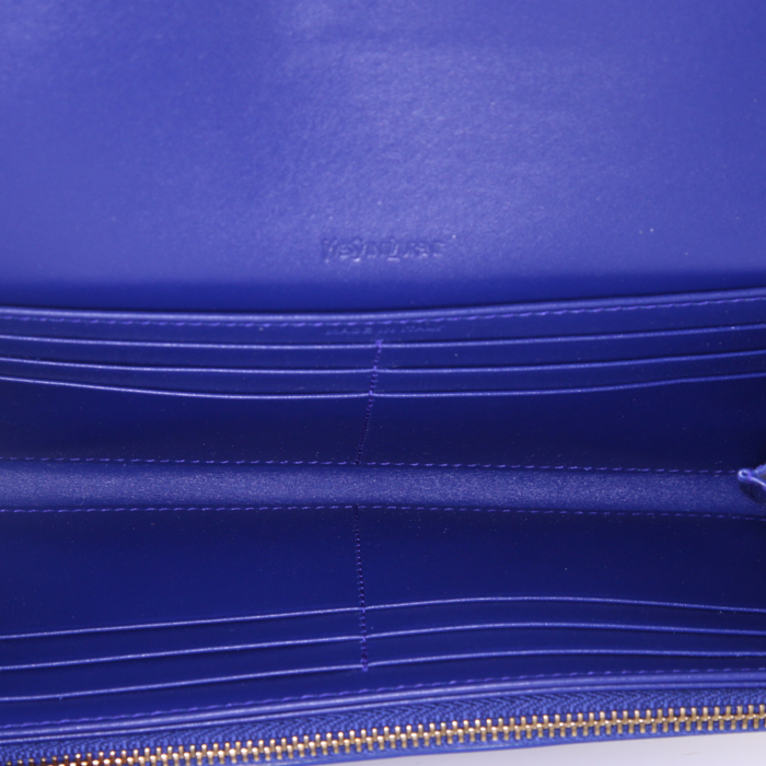 Pochette Saint Laurent Belle de Jour en cuir verni bleu - Detail D2