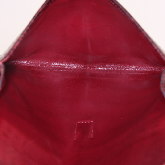 Pochette Hermes Jige en crocodile niloticus bordeaux - Detail D2