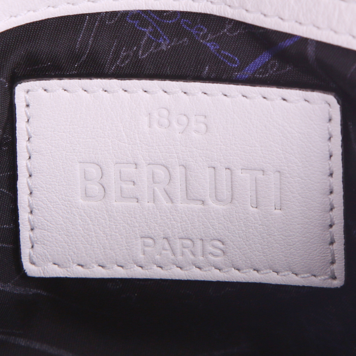 Berluti shoulder bag in white leather - Detail D4
