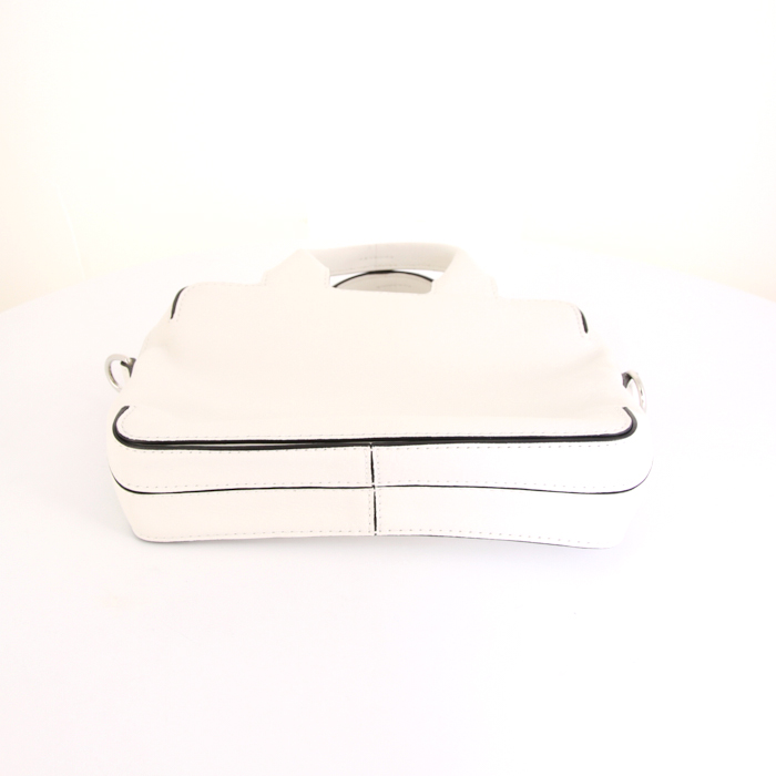 Berluti shoulder bag in white leather - Detail D5