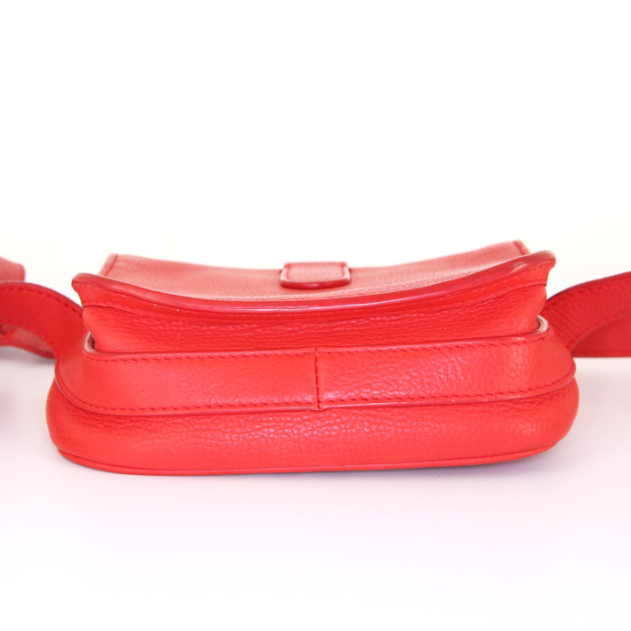 Bolso bandolera Balenciaga en cuero rojo - Detail D4