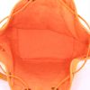 Louis Vuitton petit Noé handbag in orange epi leather - Detail D2 thumbnail