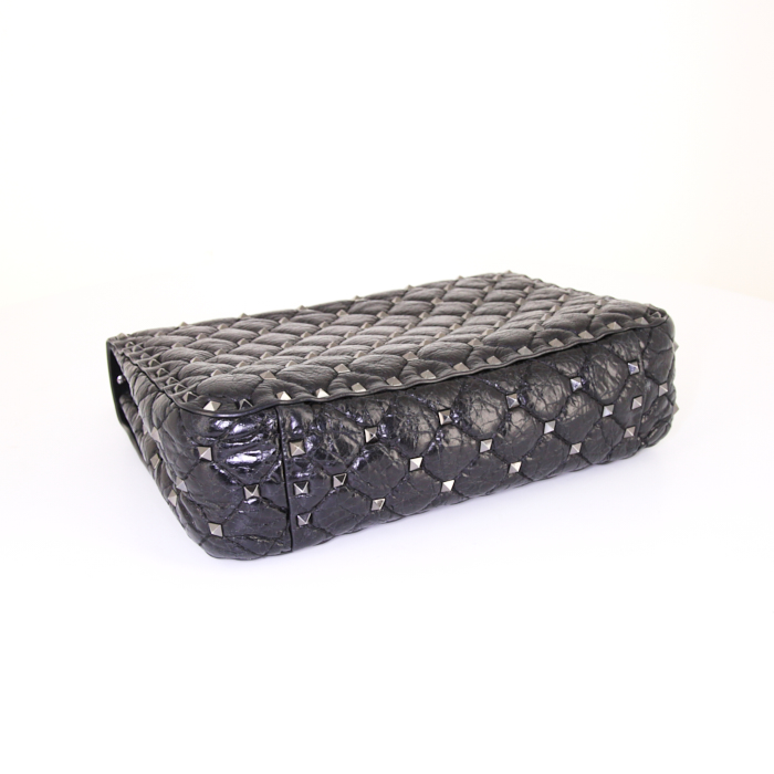 Bolso bandolera Valentino Rockstud Lock en cuero granulado negro - Detail D5