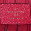 Borsa a tracolla Louis Vuitton Metis in pelle monogram con stampa rossa e pelle martellata rossa - Detail D4 thumbnail