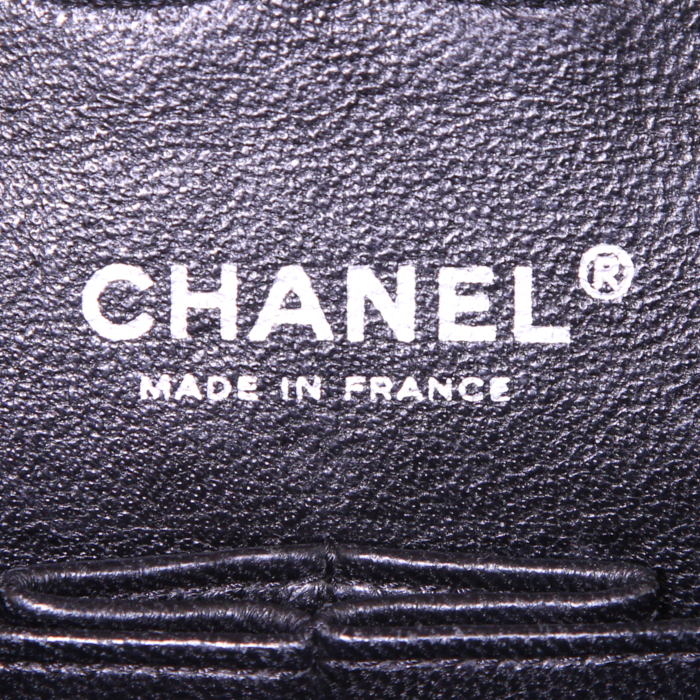 Chanel Timeless handbag in black and white jersey canvas - Detail D4