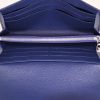 Louis Vuitton Sarah wallet in navy blue epi leather - Detail D2 thumbnail