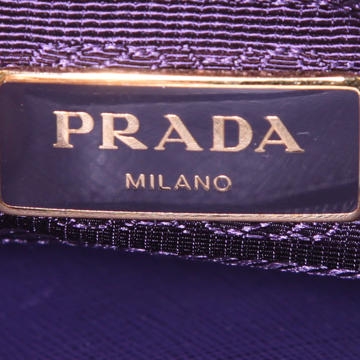 Prada Galleria medium model handbag in purple leather saffiano - Detail D4