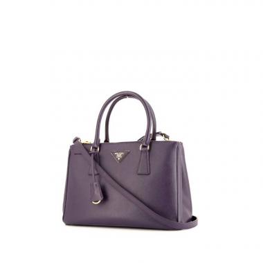 Bolso de mano Prada Galleria modelo mediano en cuero saffiano violeta