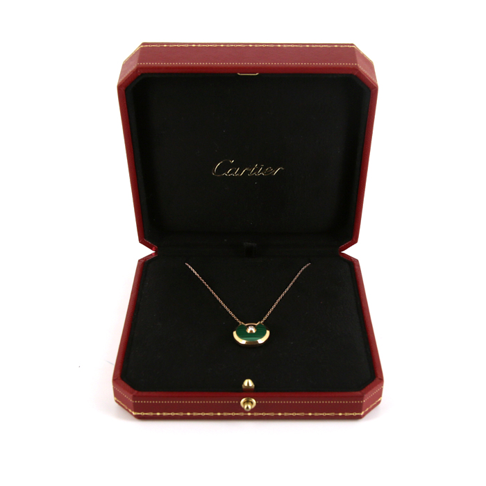 Collier Cartier Amulette petit modèle en or rose,  malachite et diamant - Detail D2