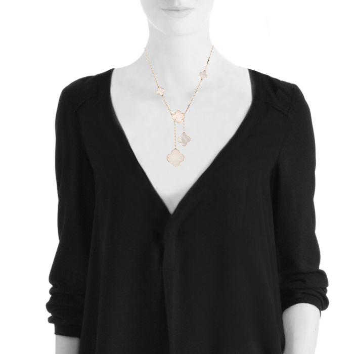 Collier Van Cleef
Arpels Magic Alhambra en or jaune et nacre - Detail D1