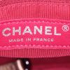 Borsa a tracolla Chanel Gabrielle  modello grande in tweed nero e dorato e pelle dorata - Detail D4 thumbnail
