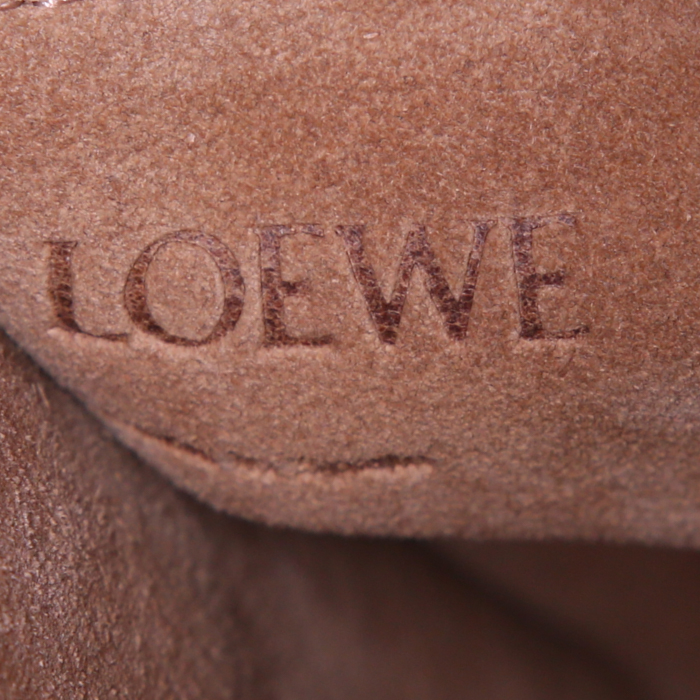 Loewe Gate Bucket bag in black leather - Detail D3