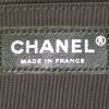 Chanel Boy shoulder bag in khaki quilted leather - Detail D4 thumbnail