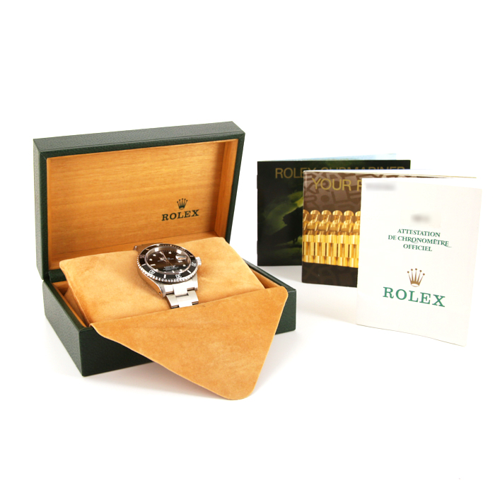 Montre Rolex Submariner Date en acier Ref :  16610 Vers  2000 - Detail D2
