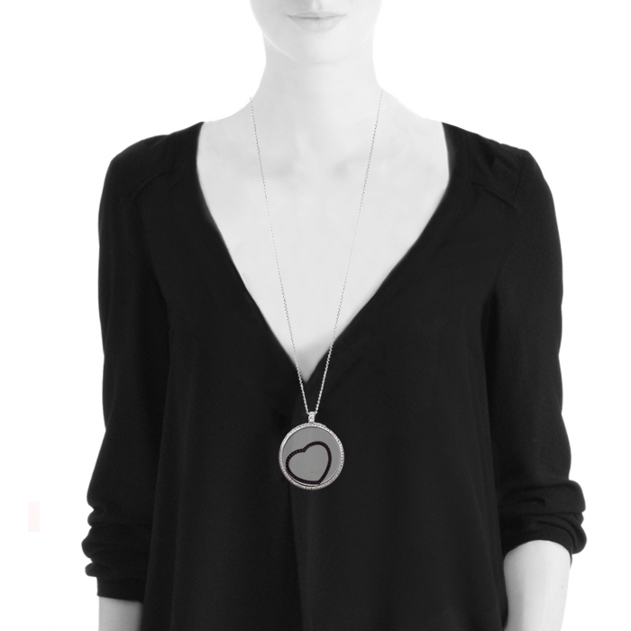 Collar Chopard Happy Spirit en oro blanco,  diamantes y rubíes - Detail D1