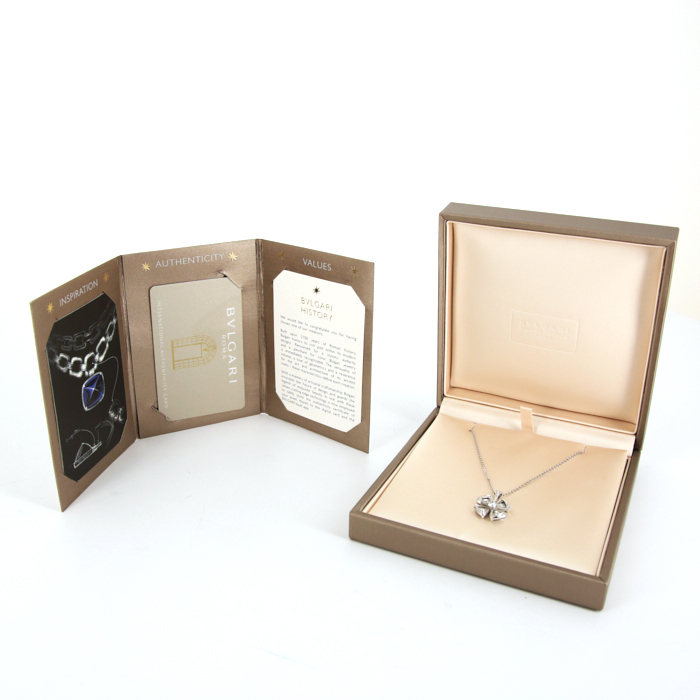 Collar Bulgari Fiorever en oro blanco y diamantes - Detail D2