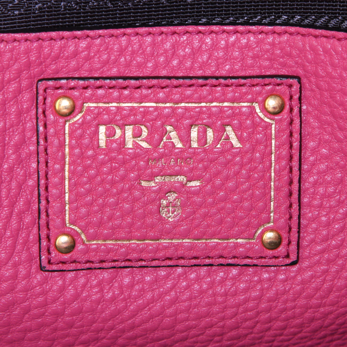 Prada shopping bag in pink grained leather - Detail D4