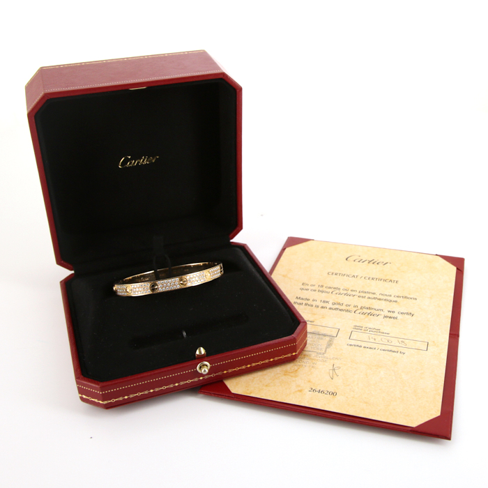 Cartier Love pavé bracelet in yellow gold and diamonds - Detail D2