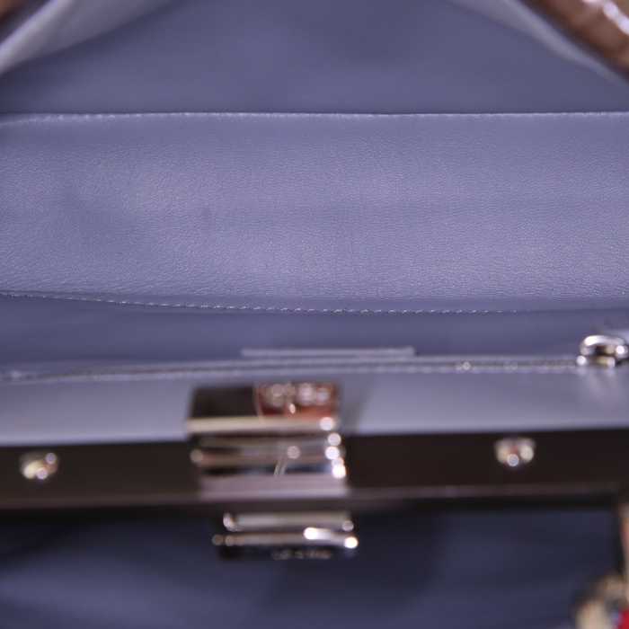 Bolso bandolera Fendi Mini Peekaboo en cocodrilo marrón y cuero rosa - Detail D3