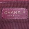 Bolso de mano Chanel 2.55 en cuero acolchado rojo - Detail D4 thumbnail