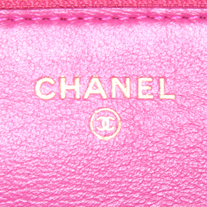 Chanel Wallet on Chain shoulder bag in pink leather - Detail D4