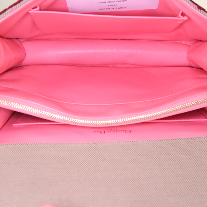 Sac bandoulière Dior  Diorama en velours rose et bordeaux et toile beige - Detail D3