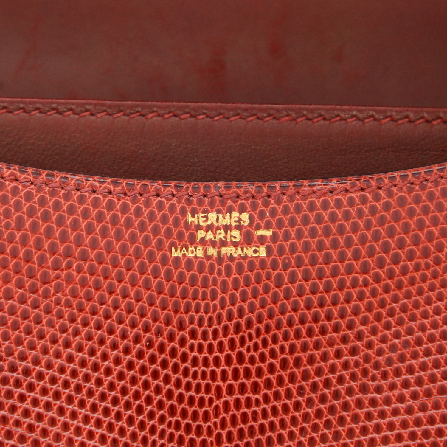 Bolso bandolera Hermès  Constance en piel de lagarto roja - Detail D2
