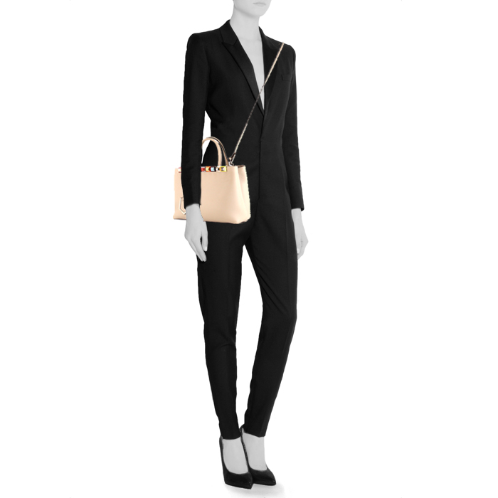 Fendi 2 Jours handbag in beige leather - Detail D2