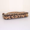 Pochette Louis Vuitton Pochette accessoires en toile monogram marron et cuir naturel - Detail D4 thumbnail