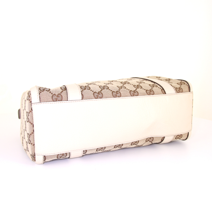 Gucci Abbey handbag in beige monogram canvas and white leather - Detail D4