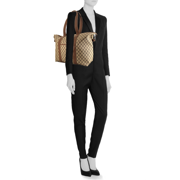 Sac de voyage Gucci en toile monogram enduite beige et cuir marron - Detail D1