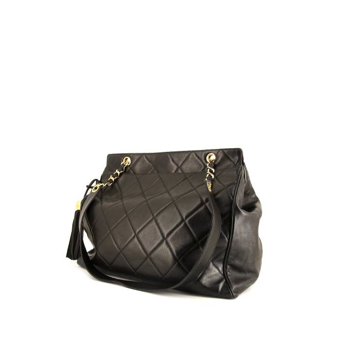 Chanel Vintage Shopping bag worn on the shoulder or carried in the hand in black quilted leather - 00pp
