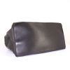 Bolso para llevar al hombro o en la mano Chanel Vintage Shopping en cuero acolchado negro - Detail D4 thumbnail