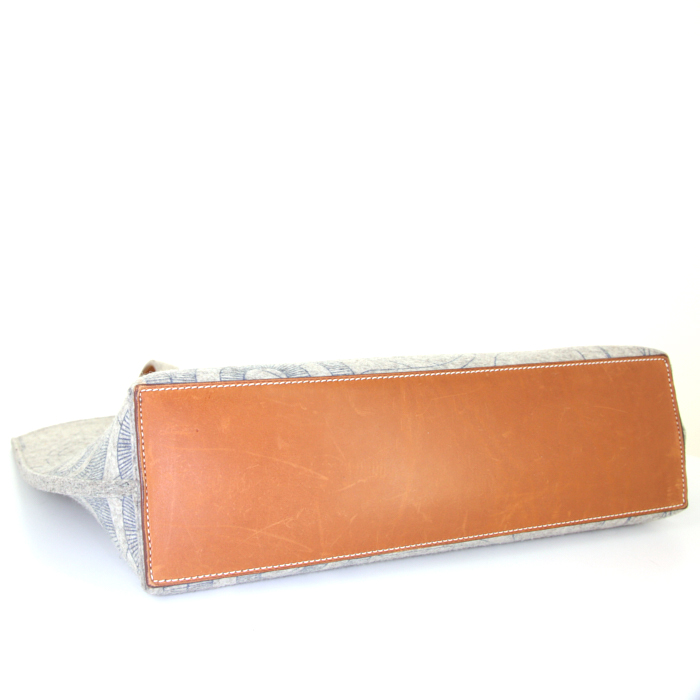 Hermès Karimi handbag in grey felt and Barenia leather - Detail D4