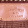 Bolso para llevar al hombro Louis Vuitton Chelsea en lona a cuadros revestida ébano y cuero natural - Detail D3 thumbnail