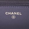 Borsa a tracolla Chanel 2.55 - Wallet on Chain in pelle trapuntata a zigzag nera - Detail D4 thumbnail