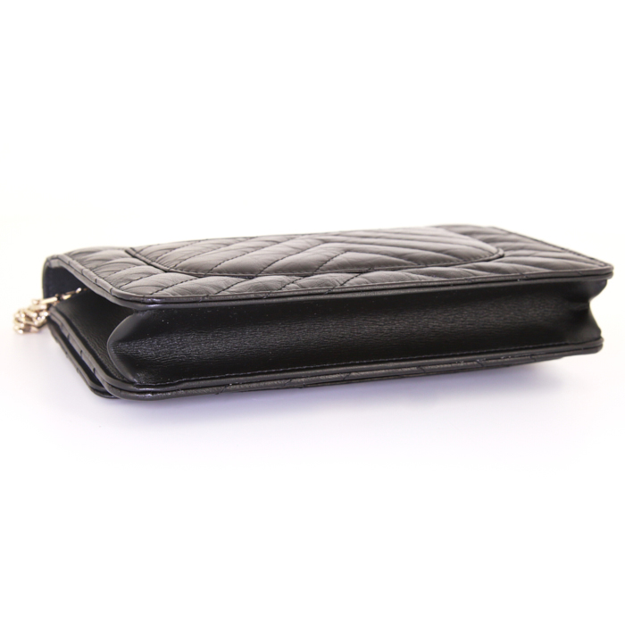 Borsa a tracolla Chanel 2.55 - Wallet on Chain in pelle trapuntata a zigzag nera - Detail D5