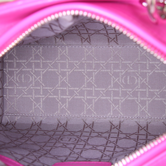 Dior Lady Dior medium model handbag in pink leather cannage - Detail D3