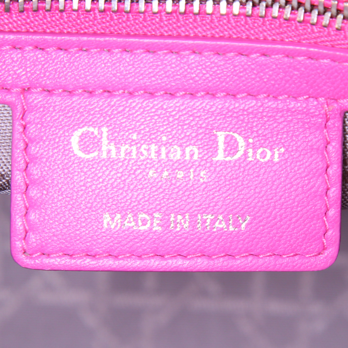 Sac à main Dior Lady Dior moyen modèle en cuir cannage rose - Detail D4