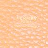 Bolso para llevar al hombro Hermès Market en cuero bicolor marrón y beige - Detail D3 thumbnail
