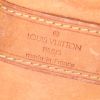 Sac à dos Louis Vuitton Randonnée petit modèle en toile monogram marron et cuir naturel - Detail D3 thumbnail