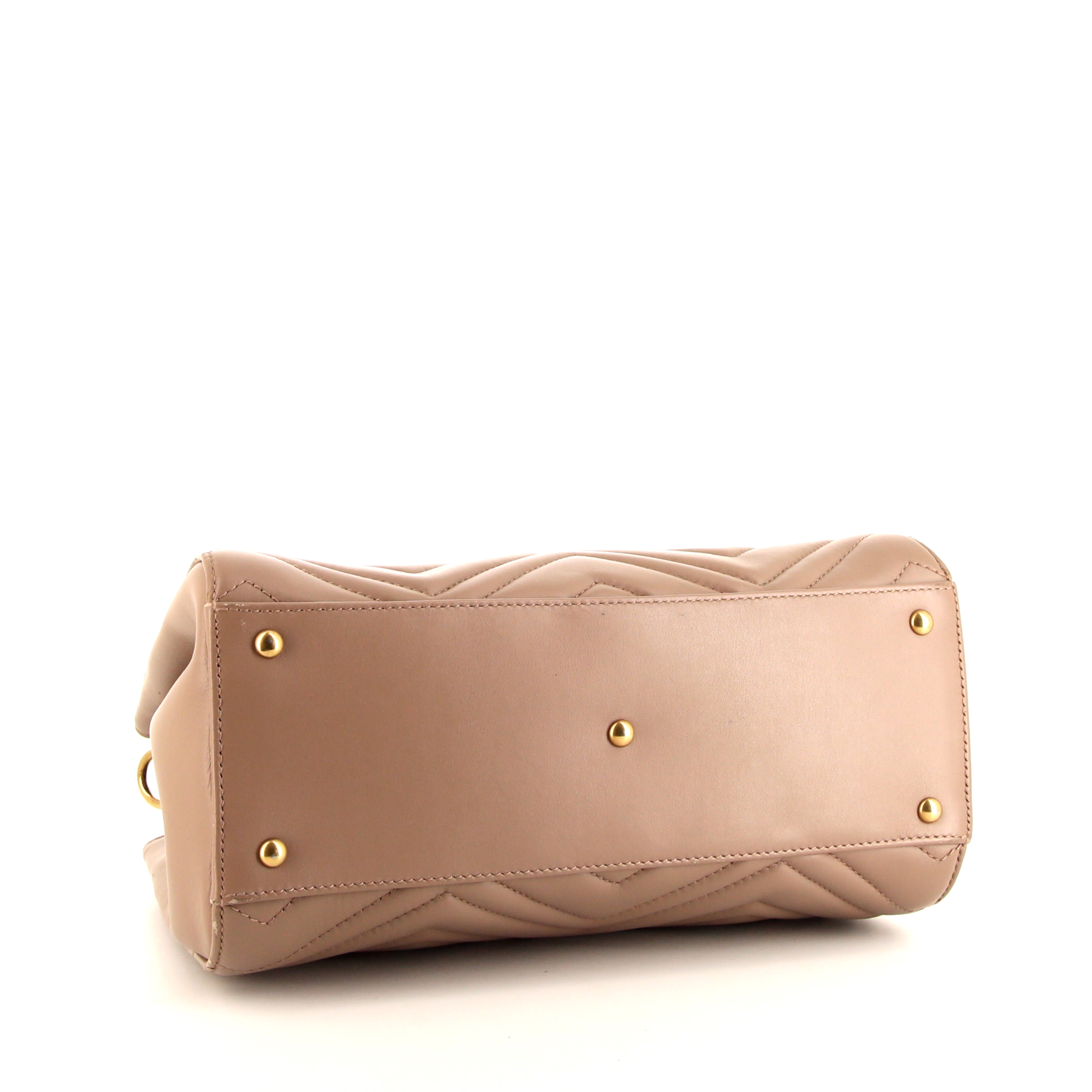 Bolso bandolera Gucci GG Marmont en cuero acolchado beige - Detail D5