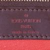 Bolso de mano Louis Vuitton Chelsea en lona a cuadros revestida ébano y cuero esmaltado marrón - Detail D3 thumbnail