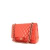 Bolso de mano Chanel Timeless Maxi Jumbo en cuero acolchado rojo - 00pp thumbnail