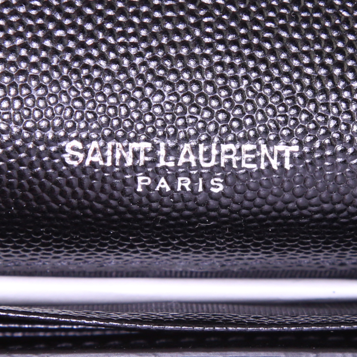 Saint Laurent Enveloppe handbag/clutch in white and black quilted grained leather - Detail D4