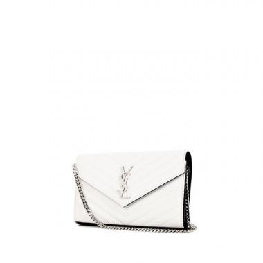 Bolso/bolsito Saint Laurent Enveloppe en cuero granulado acolchado blanco y negro