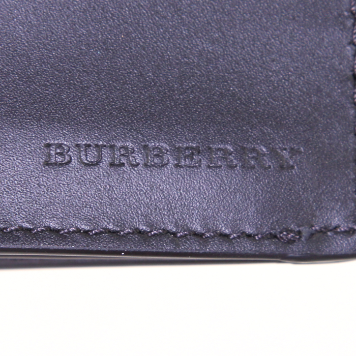 Burberry wallet in black grained leather - Detail D3